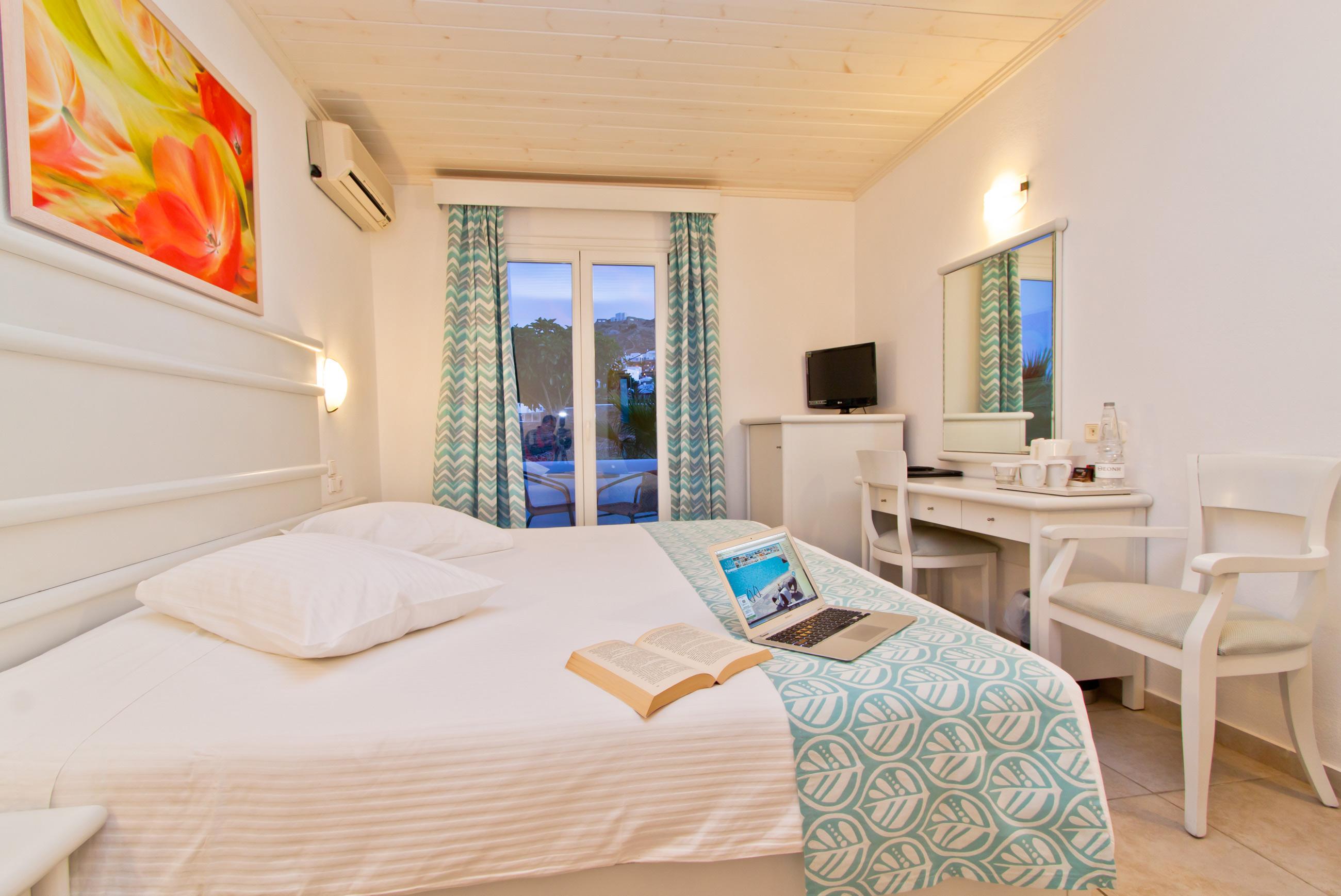 Yiannaki Hotel Ornos (Mykonos)